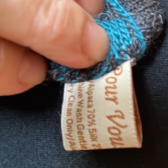 Ruana Wrap Baby Alpaca by POUR VOUS - Picture 3 of 4